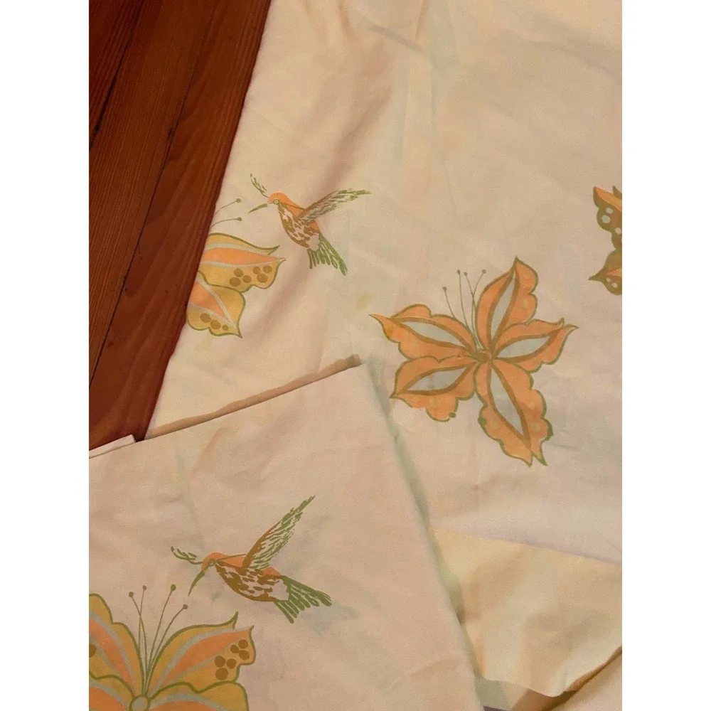 Vintage 70s Yellow Hummingbird Butterfly Flat Sheet and Pillowcase Set 3 Piece‎